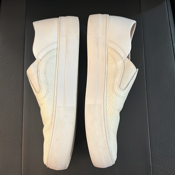 Vince Camuto white slip-on sneakers - Picture 3 of 5
